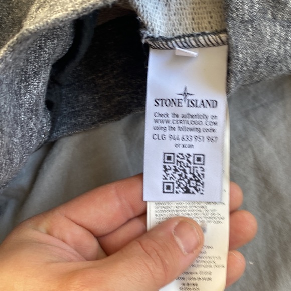 Grey sweater stone island L - Picture 2 of 2